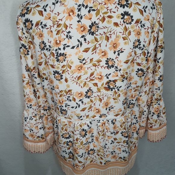 Fever Peplum Blouse with Tie Neck MED - Picture 3 of 5